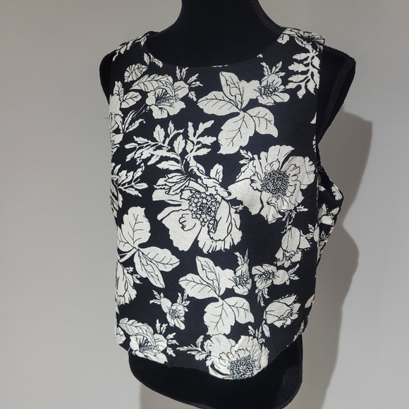 Old Navy Women's Floral Linen Blend Sleeveless Top Size Large Black White - Picture 3 of 10